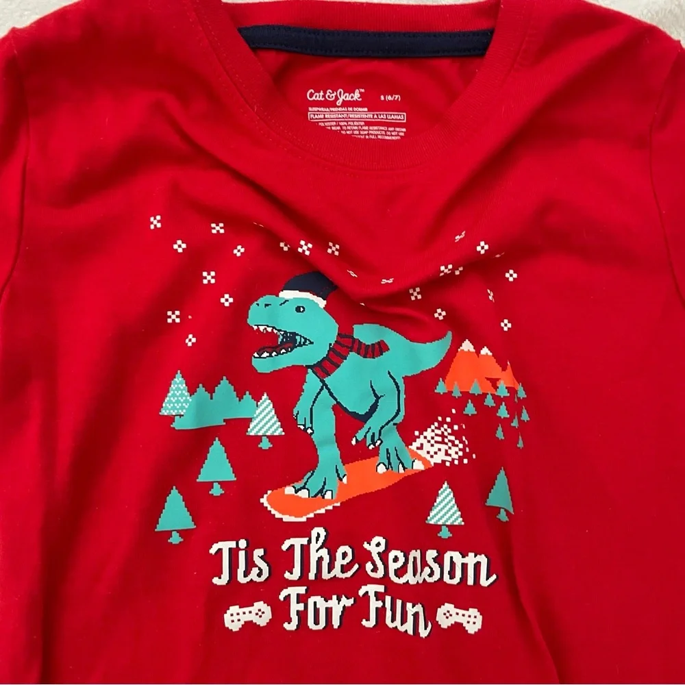 Boys Cat & Jack Christmas Pajama set small 6/7